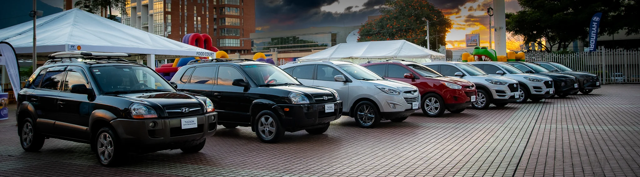 Flota de vehículos Hyundai Tucson en el evento — Ciudad Click